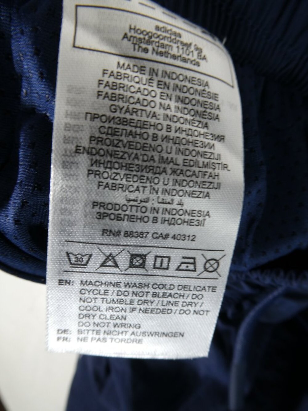 Adidas Women's 2 Piece Track Suit Set Jacket Shorts Night Indigo Size Large NWT - Picture 14 of 15